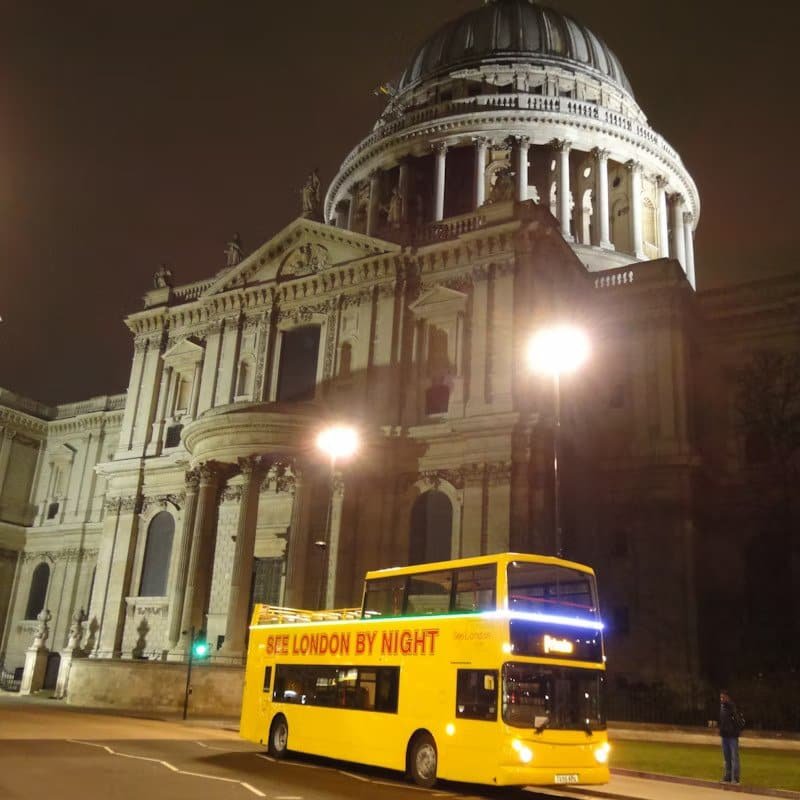 壮观的伦敦夜间巴士之旅 2026