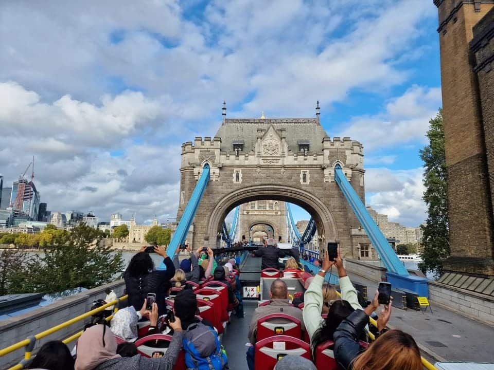 hop on hop off bus london